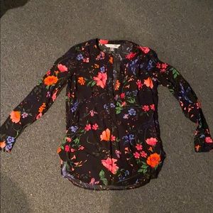 Women’s dress shirt